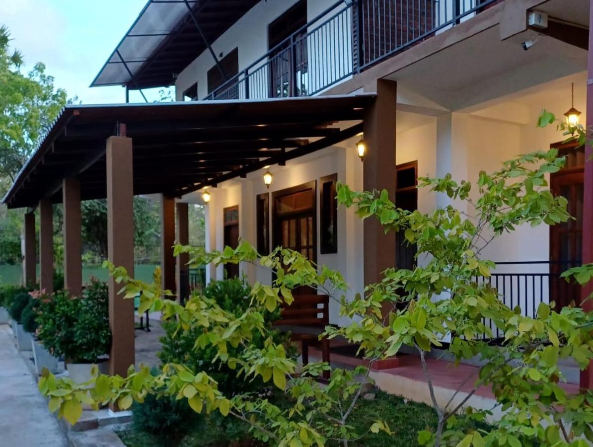 Forest Edge Villa Anurâdhapura Extérieur photo